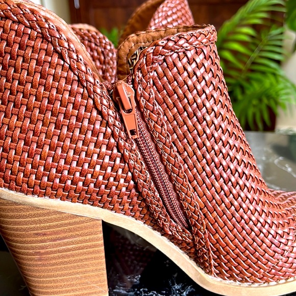 🤎❤️👢Vintage Women’s ESPRIT Woven Cognac Kelsie Boots-8.5 - Picture 9 of 16